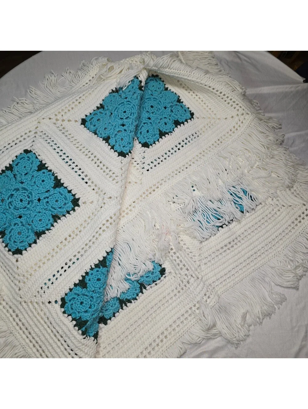 Beautiful Handmade Vintage-Style 3D Rose Crochet Afghan Throw Blanket